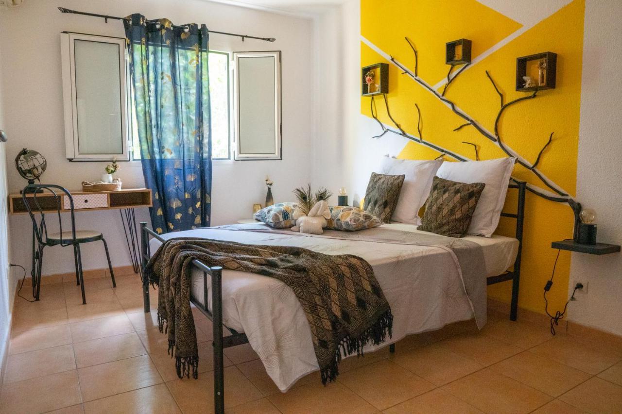 L'Ile Au Paon - Appartement T2 Avec Piscine Et Parking Les Abymes Luaran gambar